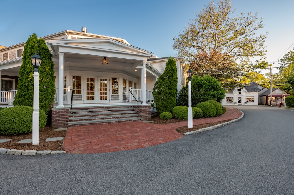 Chatham Wayside Inn — Chatham