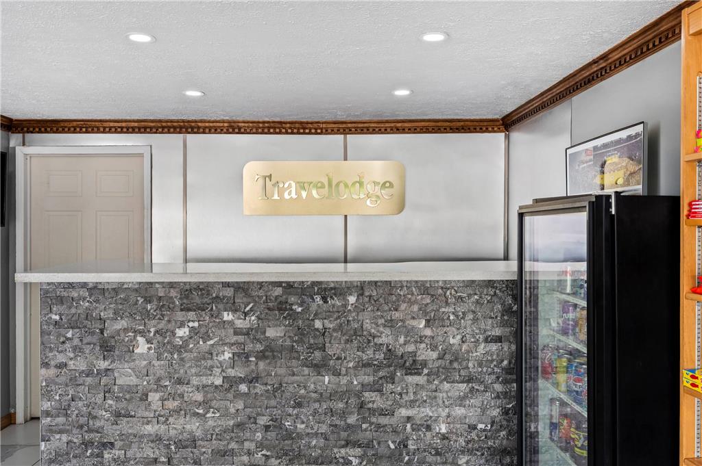 Travelodge by Wyndham Bloomington - photo 9