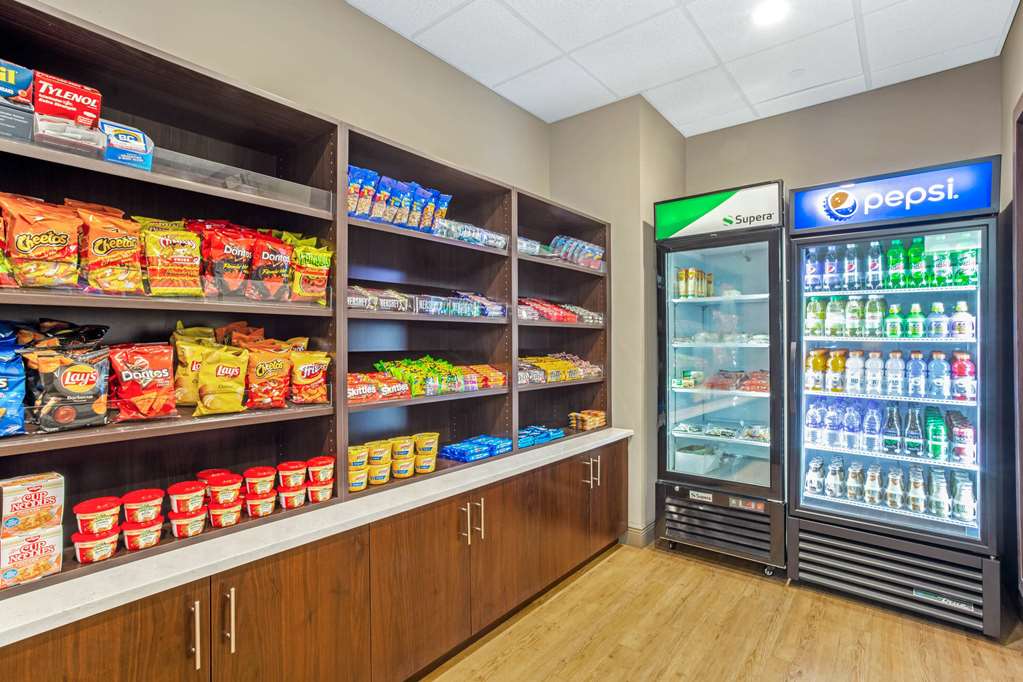 La Quinta Inn & Suites by Wyndham Biloxi - photo 46