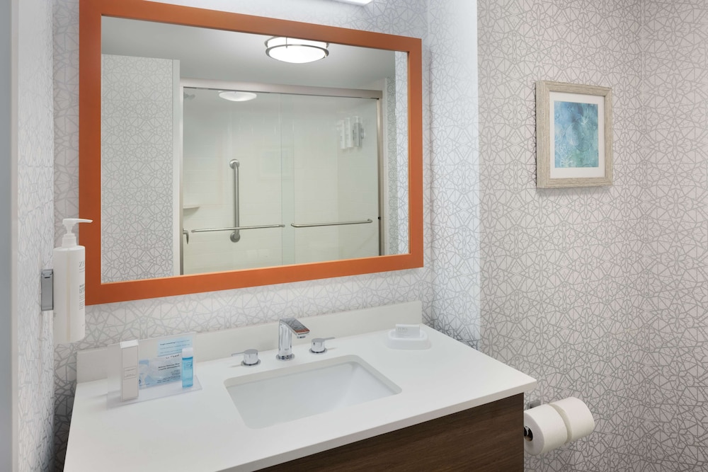 Hampton Inn & Suites Myrtle Beach Oceanfront - photo 41