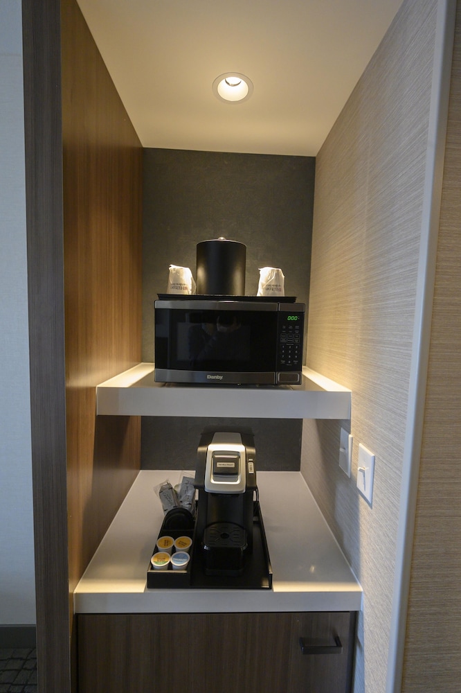 Hilton Garden Inn Camden Waterfront Philadelphia - photo 25