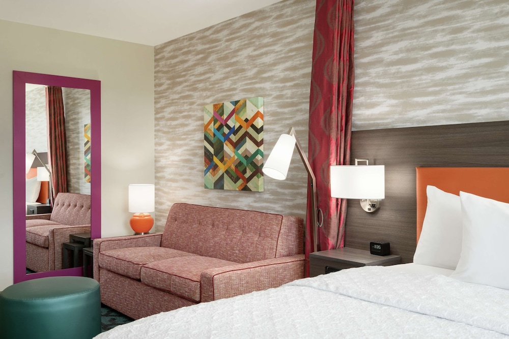 Home2 Suites By Hilton Woodland Hills - photo 24