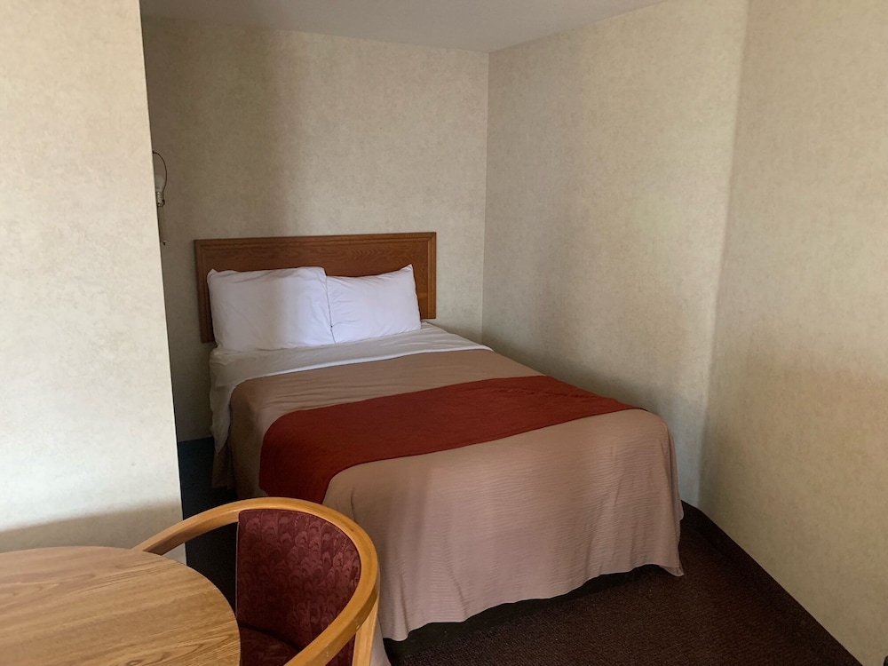 Coachman's Inn Motel - photo 8