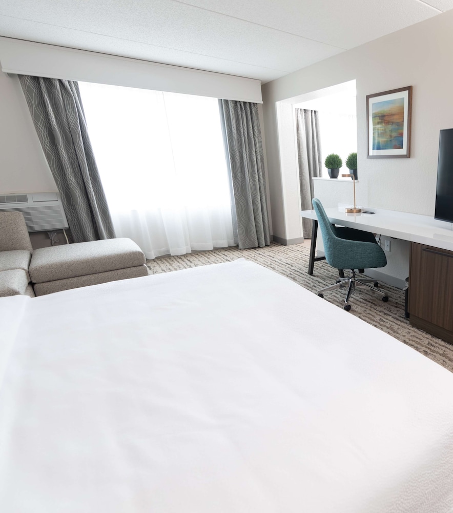 Hilton Garden Inn Des Moines Airport - photo 9