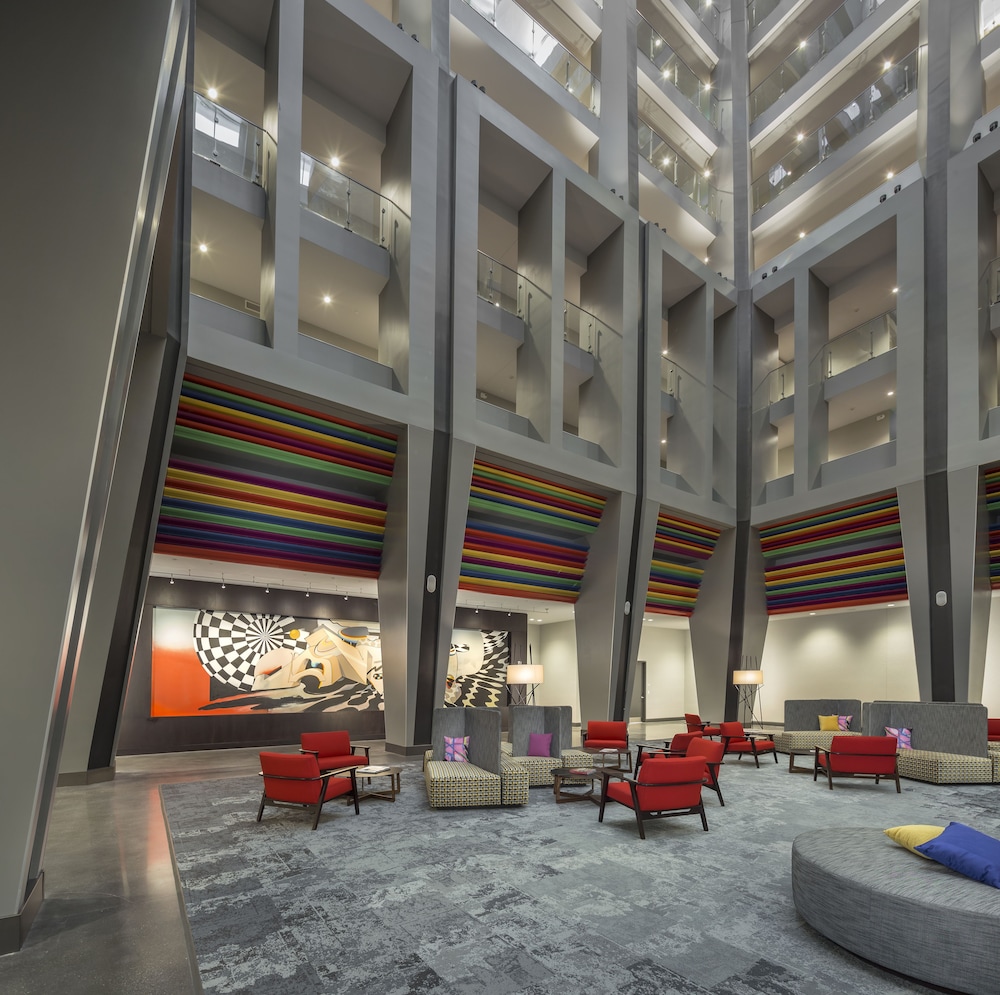 The Summit Hotel — 4-Star Luxury Hotel in Cincinnati, United States