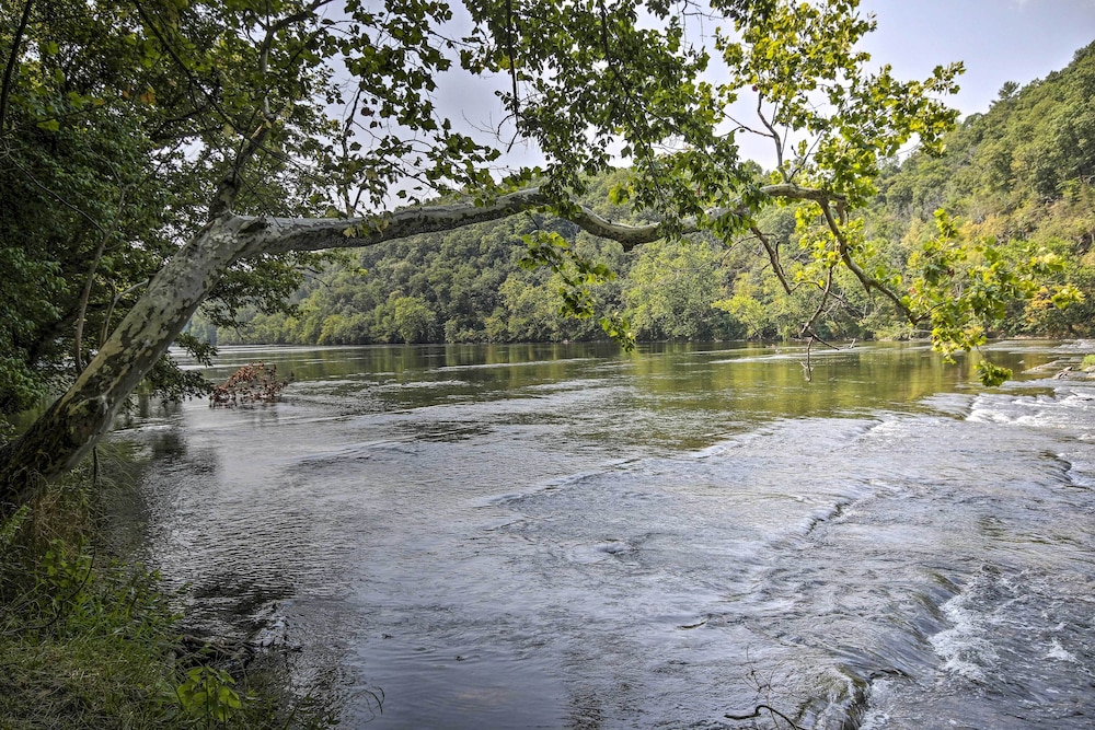 Shenandoah River Getaway Less Than 9 Mi to Downtown Luray — hotel in Luray