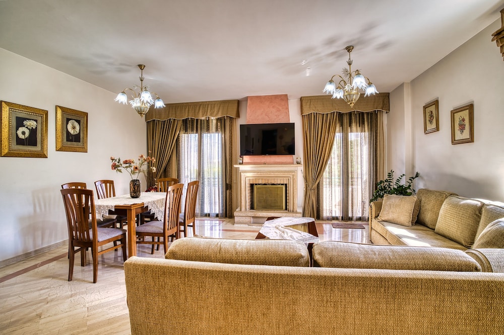 Mariliza s Home in Atsipopoulo — 4-Star Luxury Hotel in Rethymno, Greece