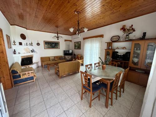 Villa Lazaros — 4-Star Luxury Hotel in Preveza, Greece
