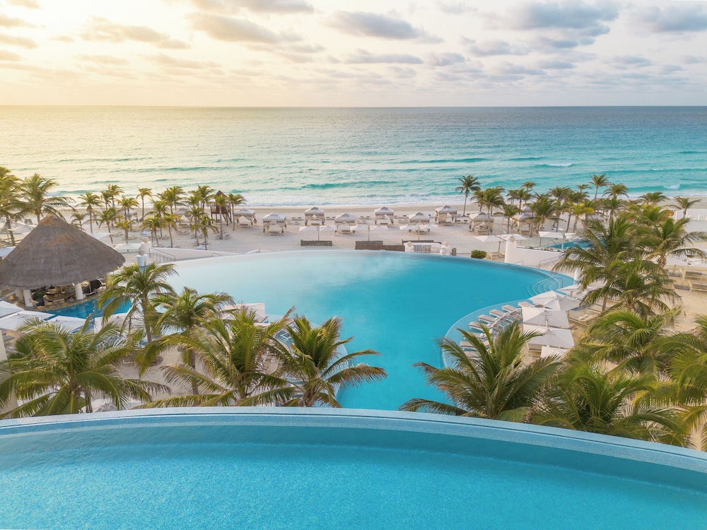 Le Blanc Spa Resort All inclusive Adults Only