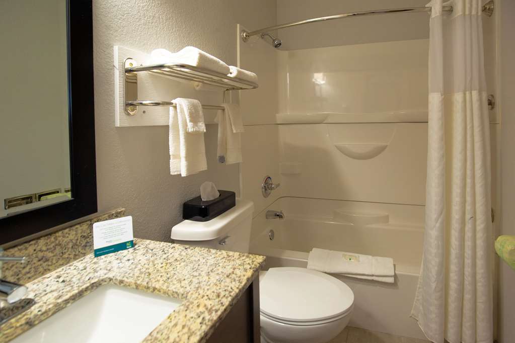 Quality Inn & Suites Hammond Near I 8090 - photo 37