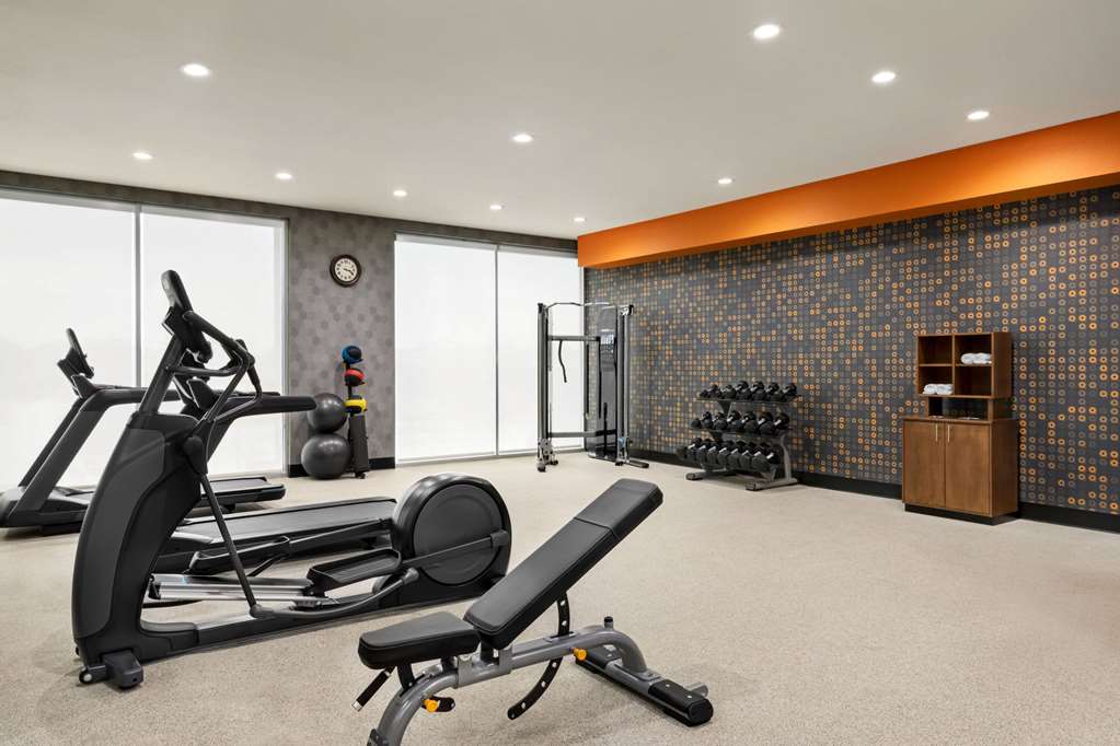 La Quinta Inn & Suites by Wyndham Austin South - photo 8