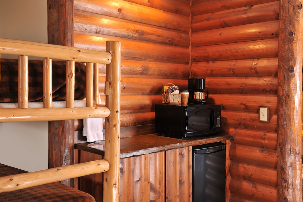 Cedar Creek Hotel Wausau Rothschild - photo 12