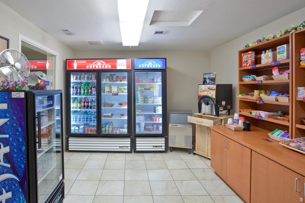 Candlewood Suites Medford by IHG - photo 13