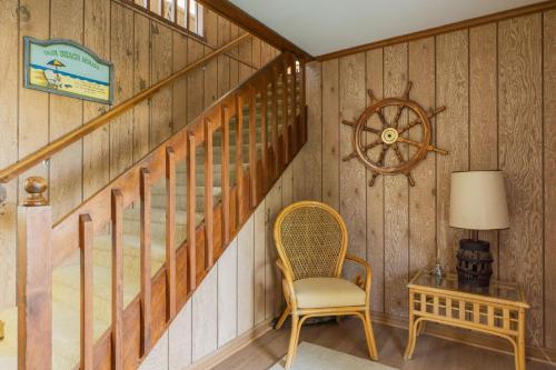 Yorkshire by Oak Island Accommodations - photo 11