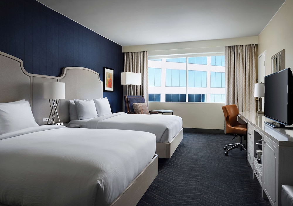 DoubleTree by Hilton Hotel Nashville Downtown - photo 21