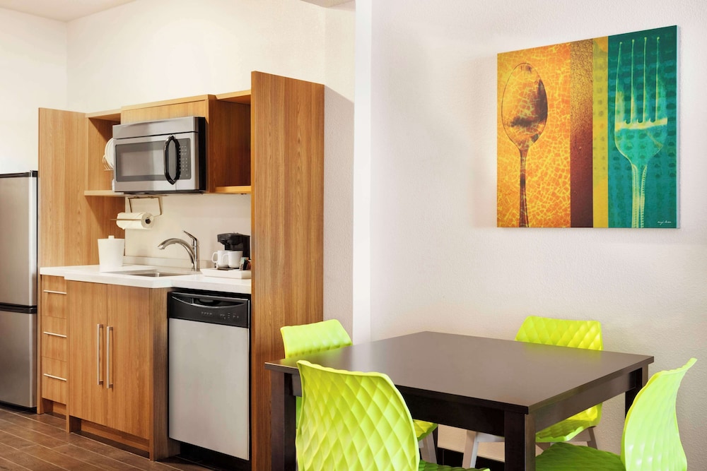 Home2 Suites by Hilton Albuquerque Downtown University - photo 25