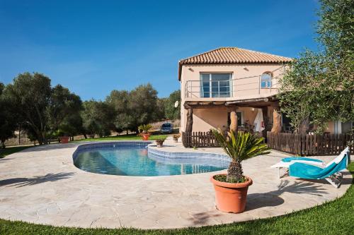 Finca Casa Rural Lumal — 4-Star Luxury Hotel in Vejer De La Frontera, Spain