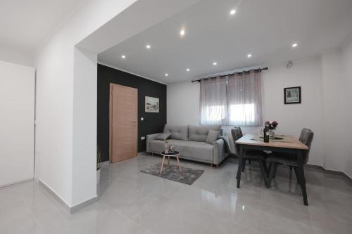 Apartmani Vinea Lana — 4-Star Luxury Hotel in Vrbovec, Croatia