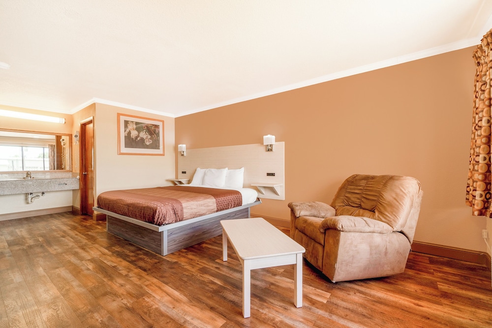 River Valley Motor Inn La Grange Texas - photo 17