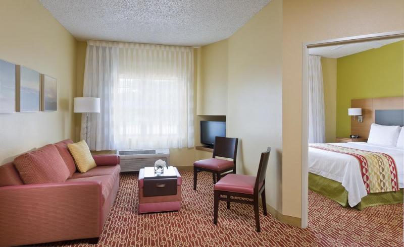 Sonesta Simply Suites Houston Brookhollow - photo 10