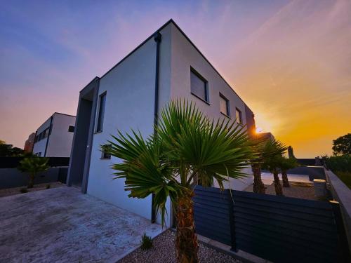 Vila Oasis Zadar Vrsi — 4-Star Luxury Hotel in Vrsi, Croatia