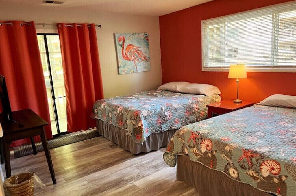 Cassie's Colony Condo — 4-Star Luxury Hotel in Sunset Beach, United States