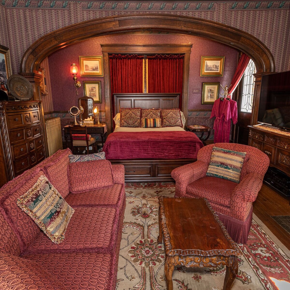 South Broadway Manor - photo 26