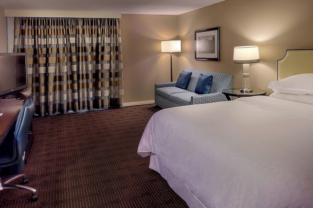 Sheraton Westport Chalet Hotel St. Louis - photo 11