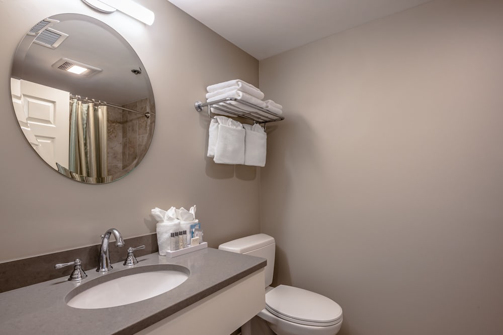 Chatham Wayside Inn - photo 22