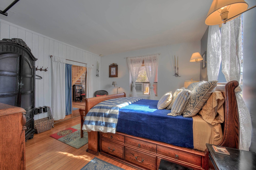 Cali Cochitta Vacation Rentals - photo 9