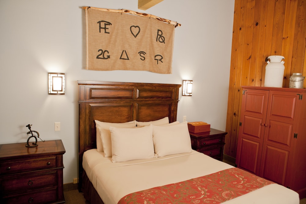 Dude Rancher Lodge - photo 13