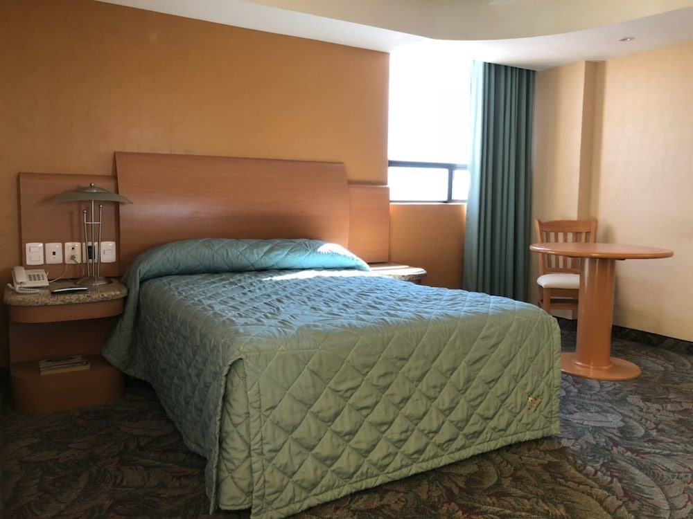 Hotel Plaza Las Fuentes in Puebla, Mexico