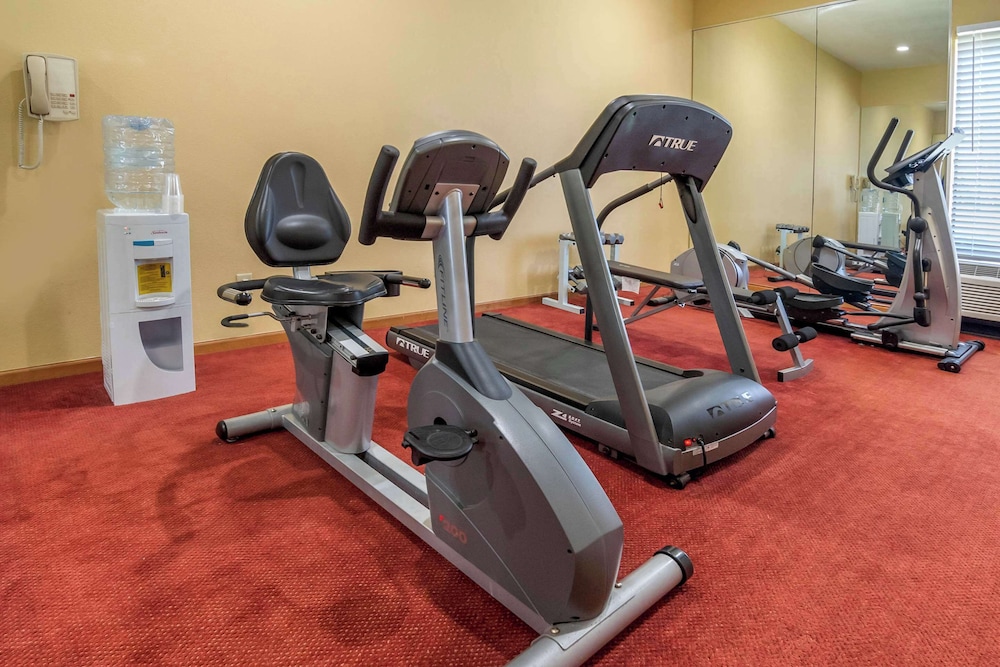Quality Inn & Suites Lenexa Kansas City - photo 33