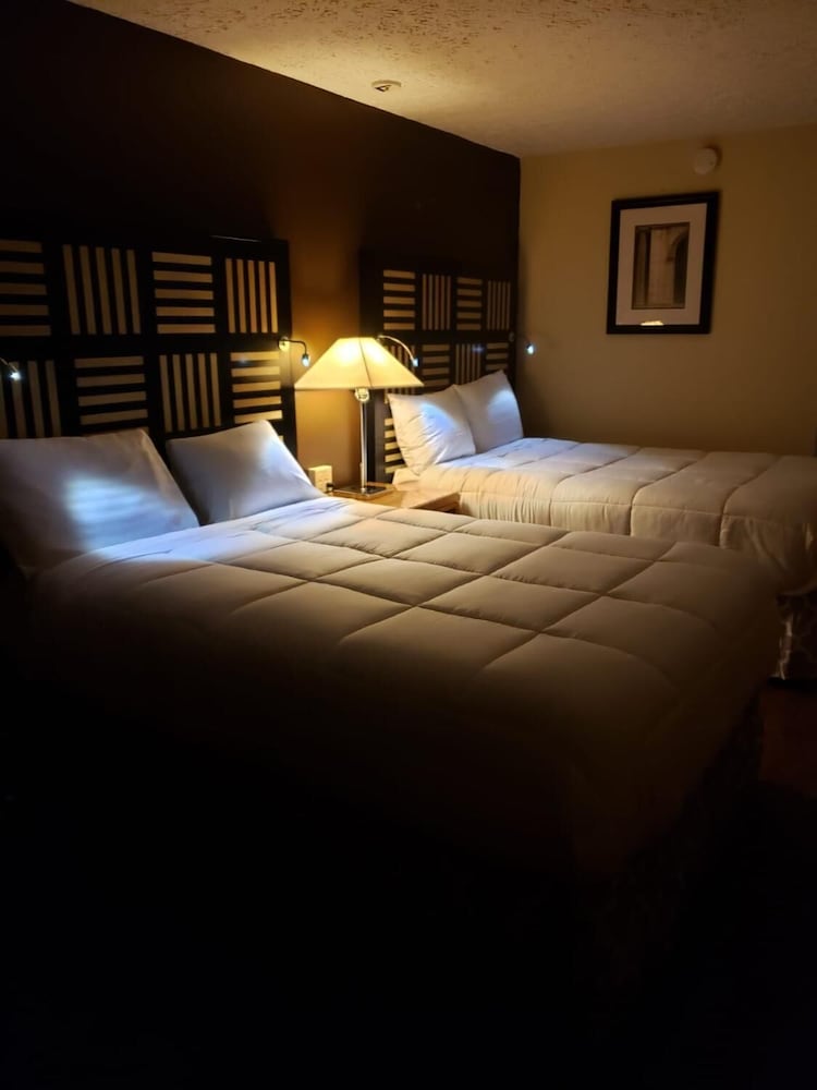 Motel M Lewisburg - photo 9