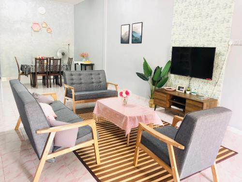Deena Homestay — 4-Star Luxury Hotel in Kangar, Malaysia