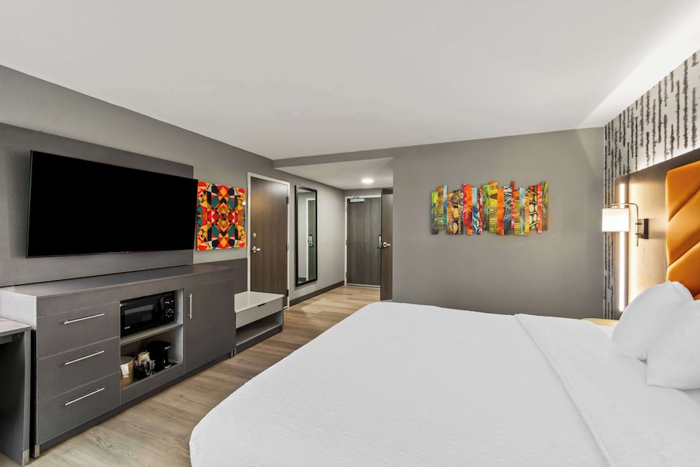 Hampton Inn Lexington Georgetown - photo 14