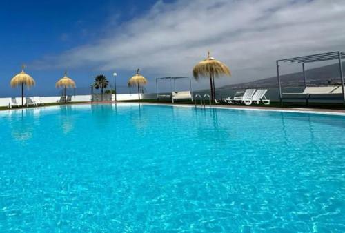 Penthouse 3 bedrooms ocean view near Siam Park — 4-Star Luxury Hotel in Adeje, Spain
