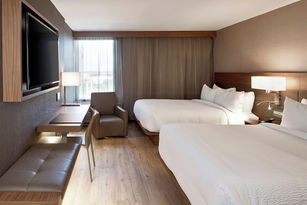 AC Hotel by Marriott Atlanta Downtown - photo 13