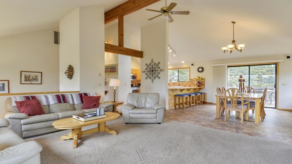 White Elm 28 — 4-Star Luxury Hotel in Bend, United States