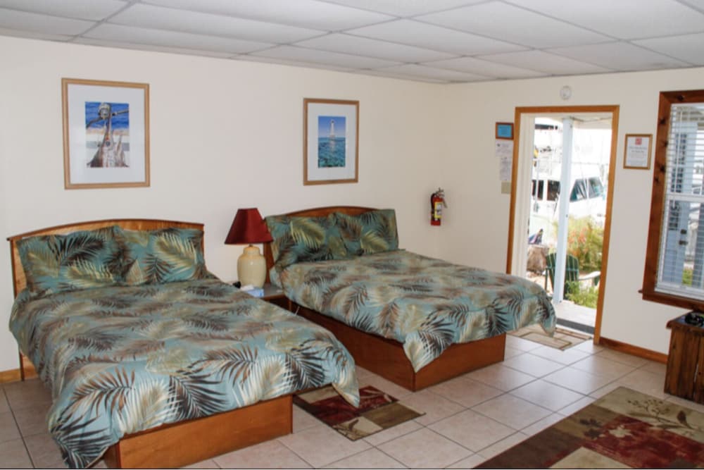 Bud N' Mary's Fishing Marina - photo 8