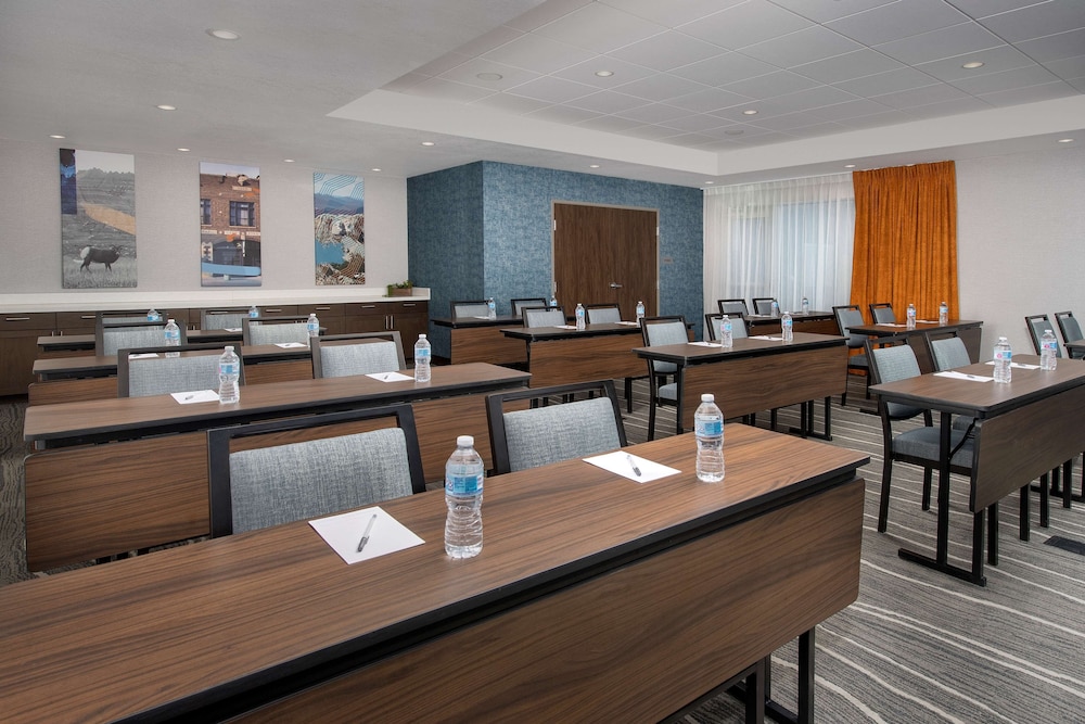 Hampton Inn & Suites Rapid City Rushmore - photo 55