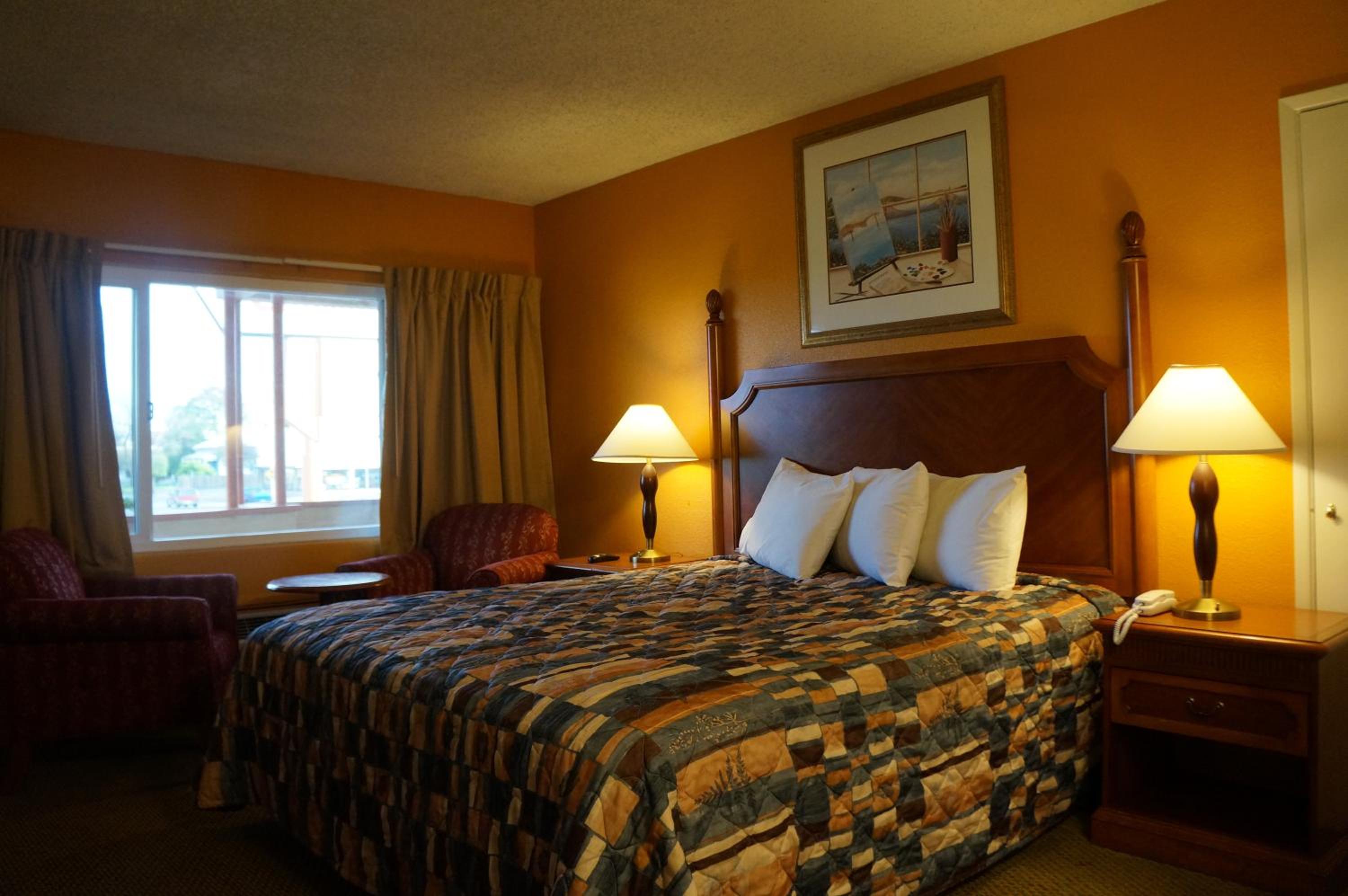 Classic Inn Red Bluff - photo 12