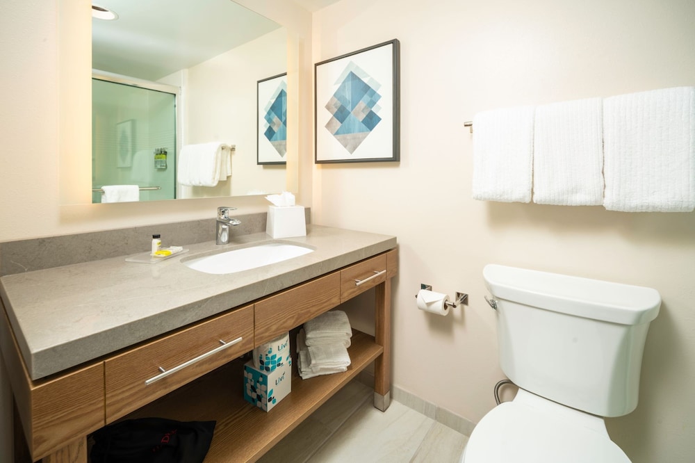 Candlewood Suites Charleston Mt Pleasant by IHG - photo 27