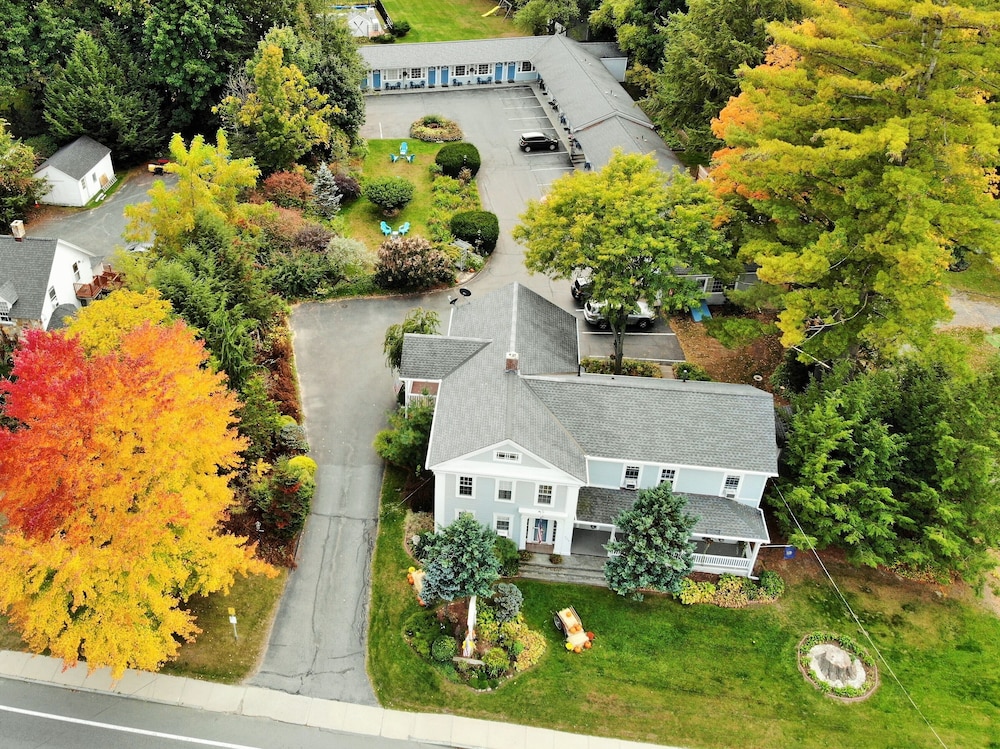 Maple Terrace Motel - photo 105