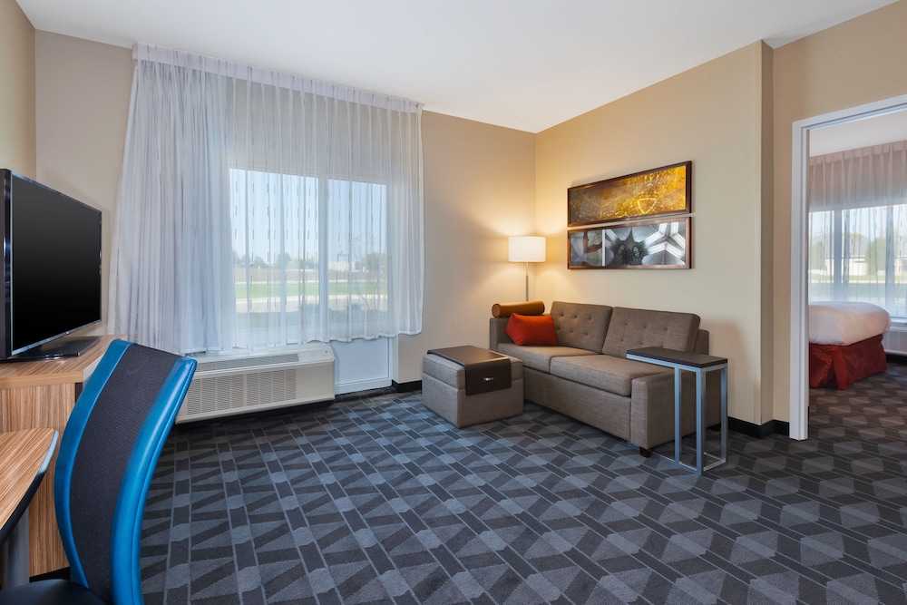 TownePlace Suites by Marriott Grand Rapids Airport Southeast - photo 12