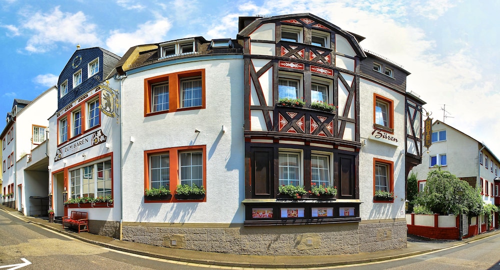 Hotel Zum Baeren — 4-Star Luxury Hotel in Ruedesheim Am Rhein, Germany