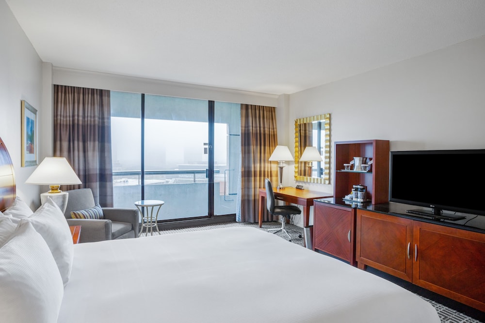 Hilton Houston Post Oak by the Galleria - photo 9