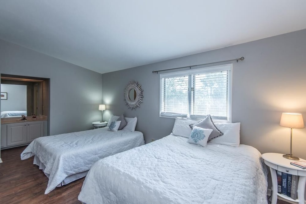 406 Yacht Harbor Court - photo 6