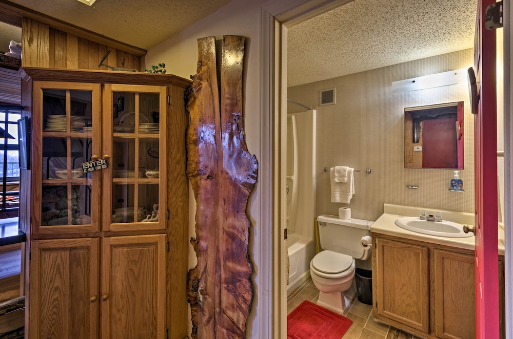 Sugar Mountain Resort Condo w Pool Table & Views - photo 16