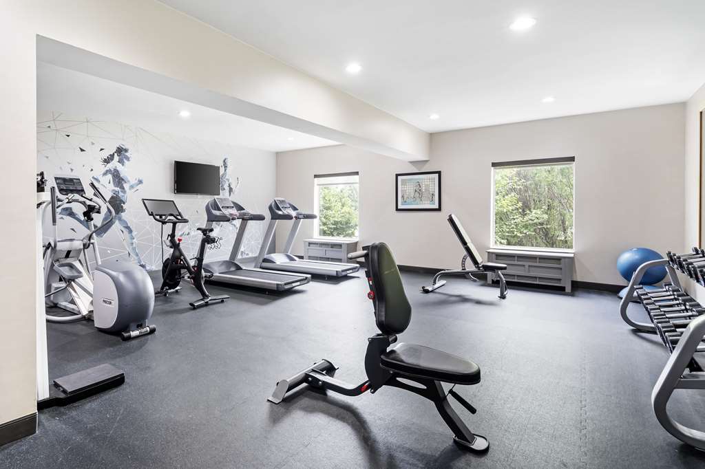 Best Western Plus Bourbonnais Hotel & Suites - photo 34